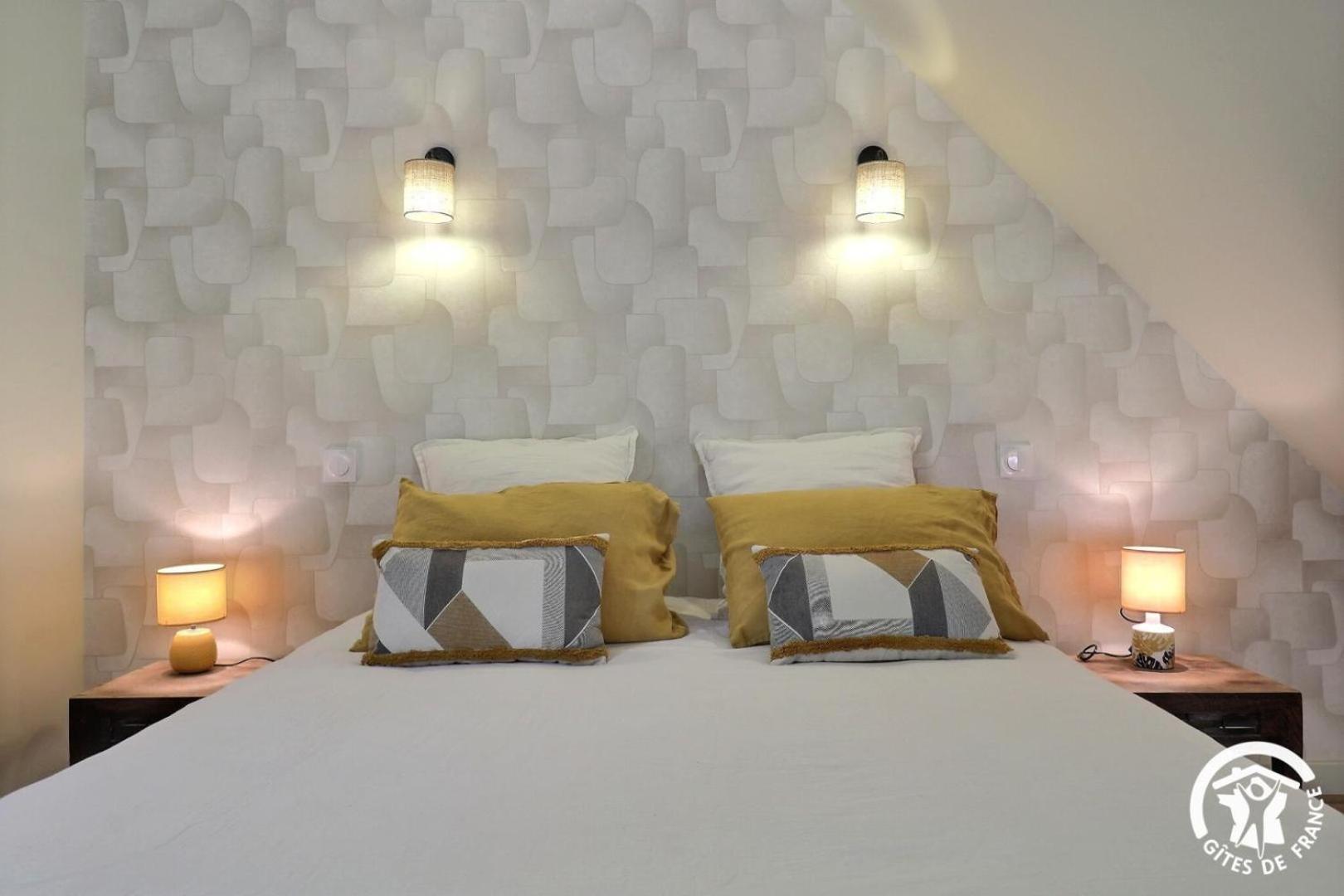 Le Jardin De Quercus Bed & Breakfast Bazouges-la-Pérouse Eksteriør bilde
